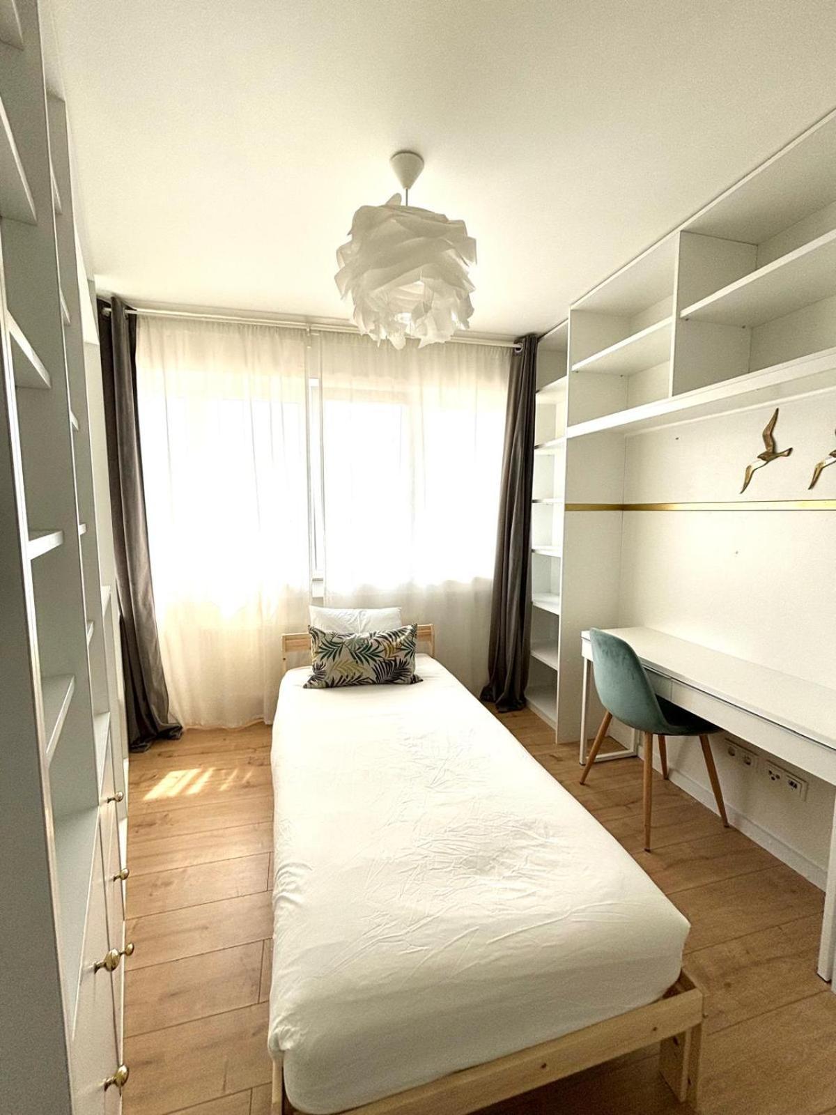 Appartement Beautiful Two Bedroom In Center *