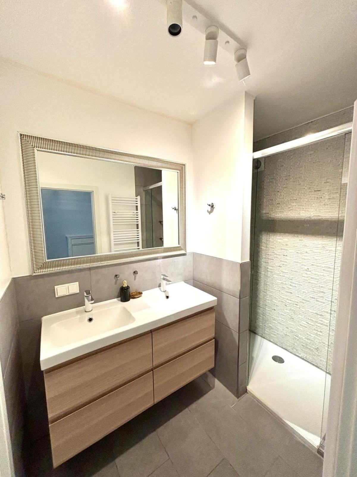 Appartement Beautiful Two Bedroom In Center